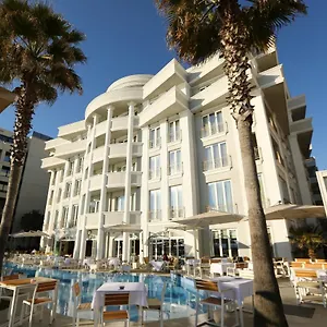 5* Szálloda Palace &