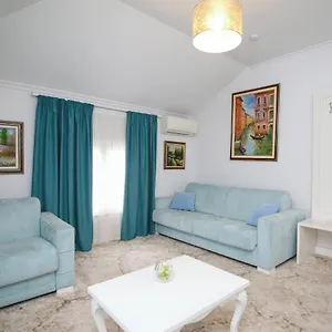 sarajevo-art-hotel.hotels-in-tirana.com/